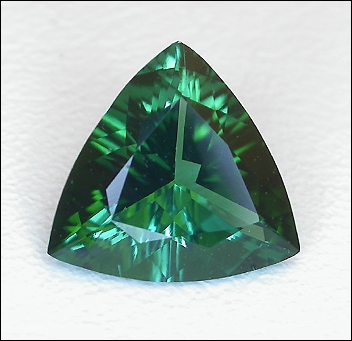 TOURMALINE TRILLION CUT (Namibia) - 1.06 ct.-- VIDEO